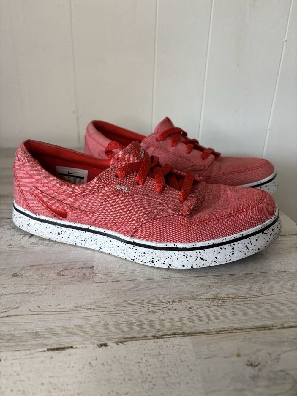 Nike Shoes 6.0 Braata Skate Sneakers Red Oreo 357814-602 Women's 8.5 US / 40 EU